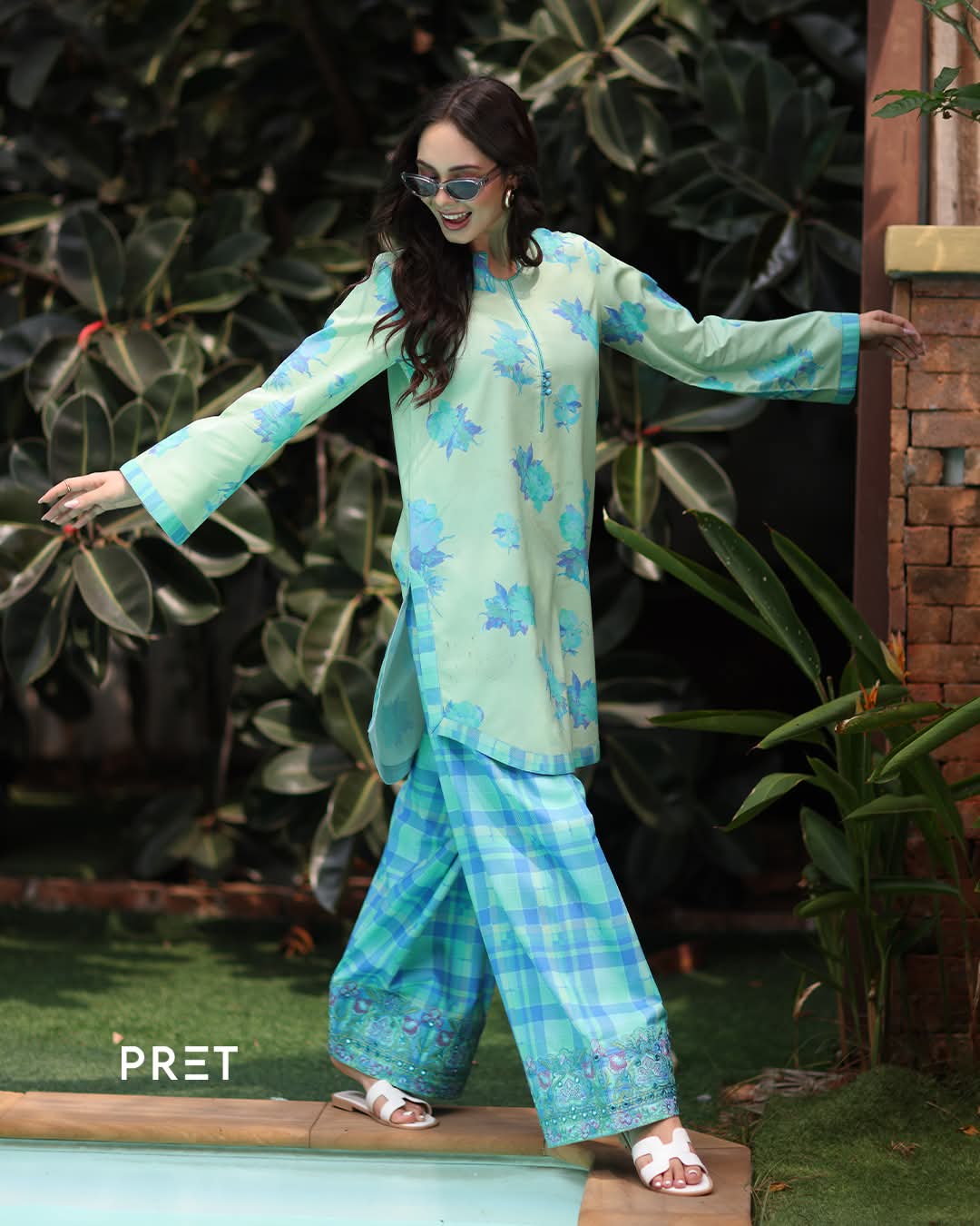 Silk Finish Lawn