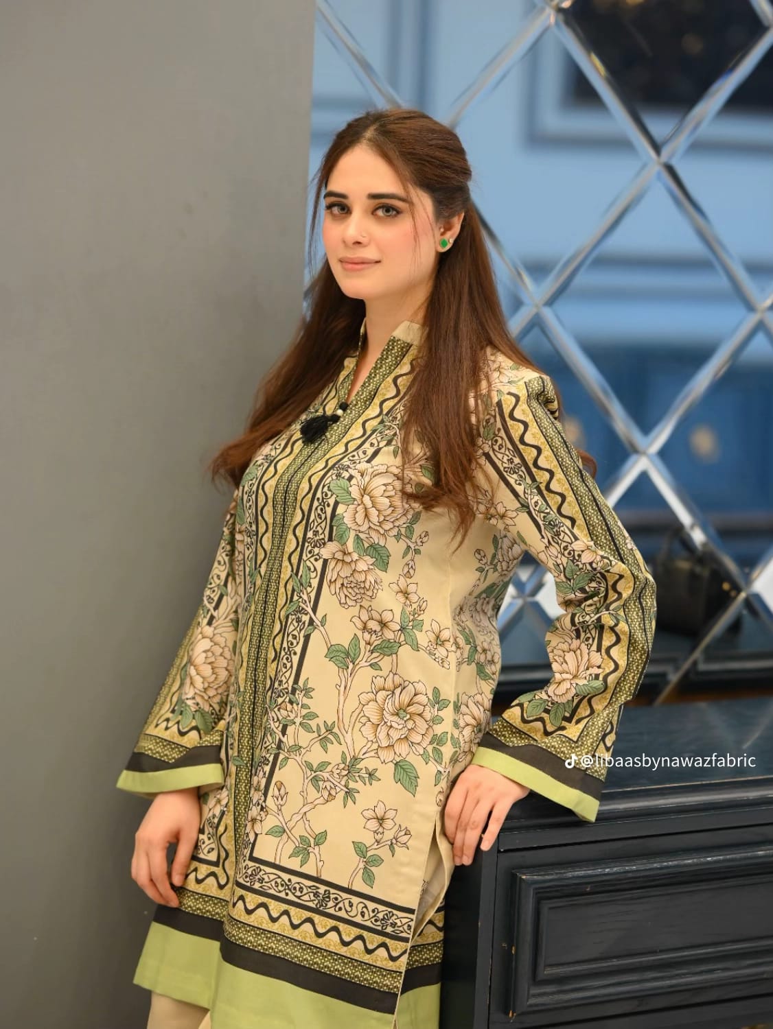 Silk Finish Lawn