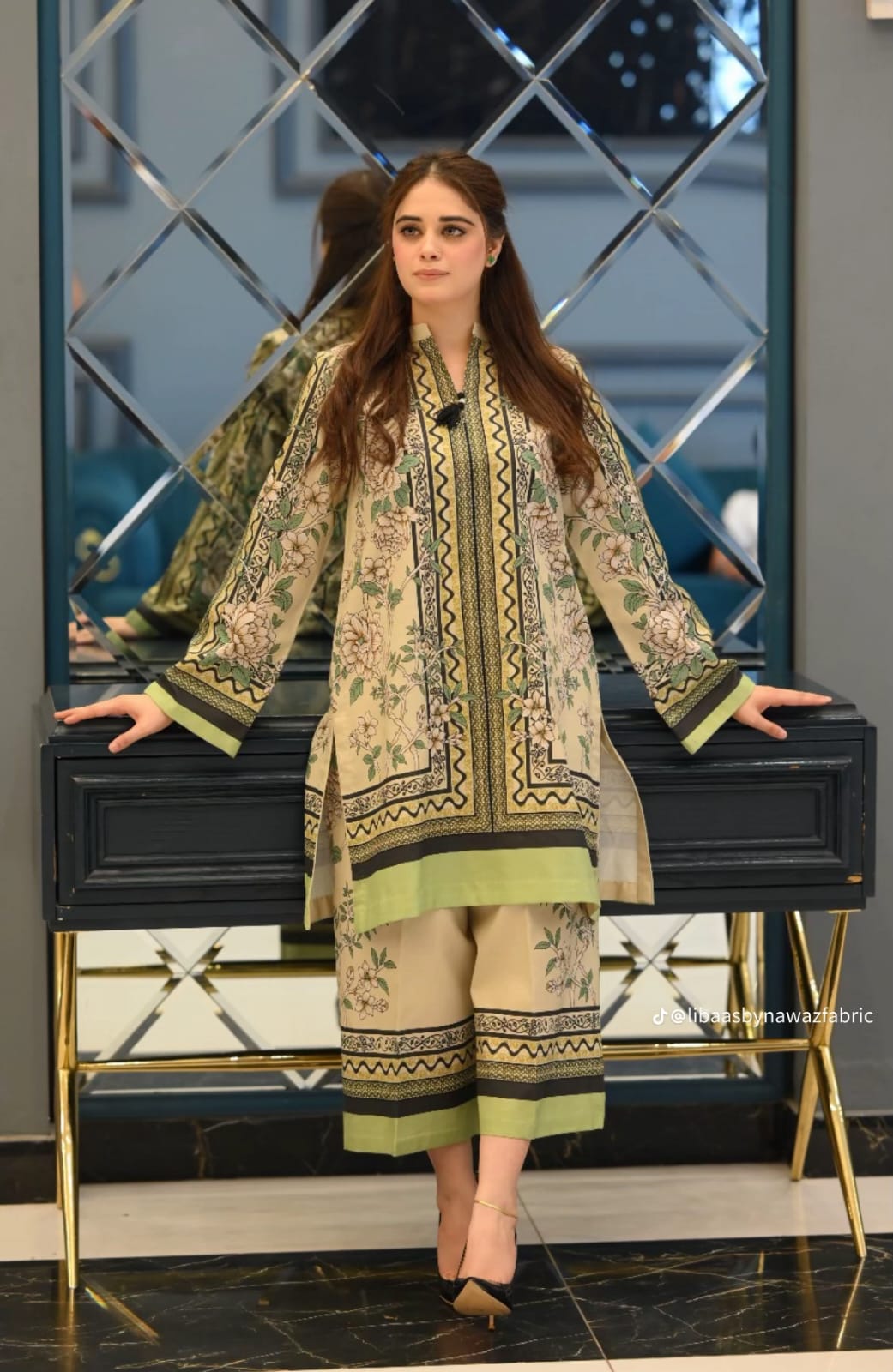 Silk Finish Lawn